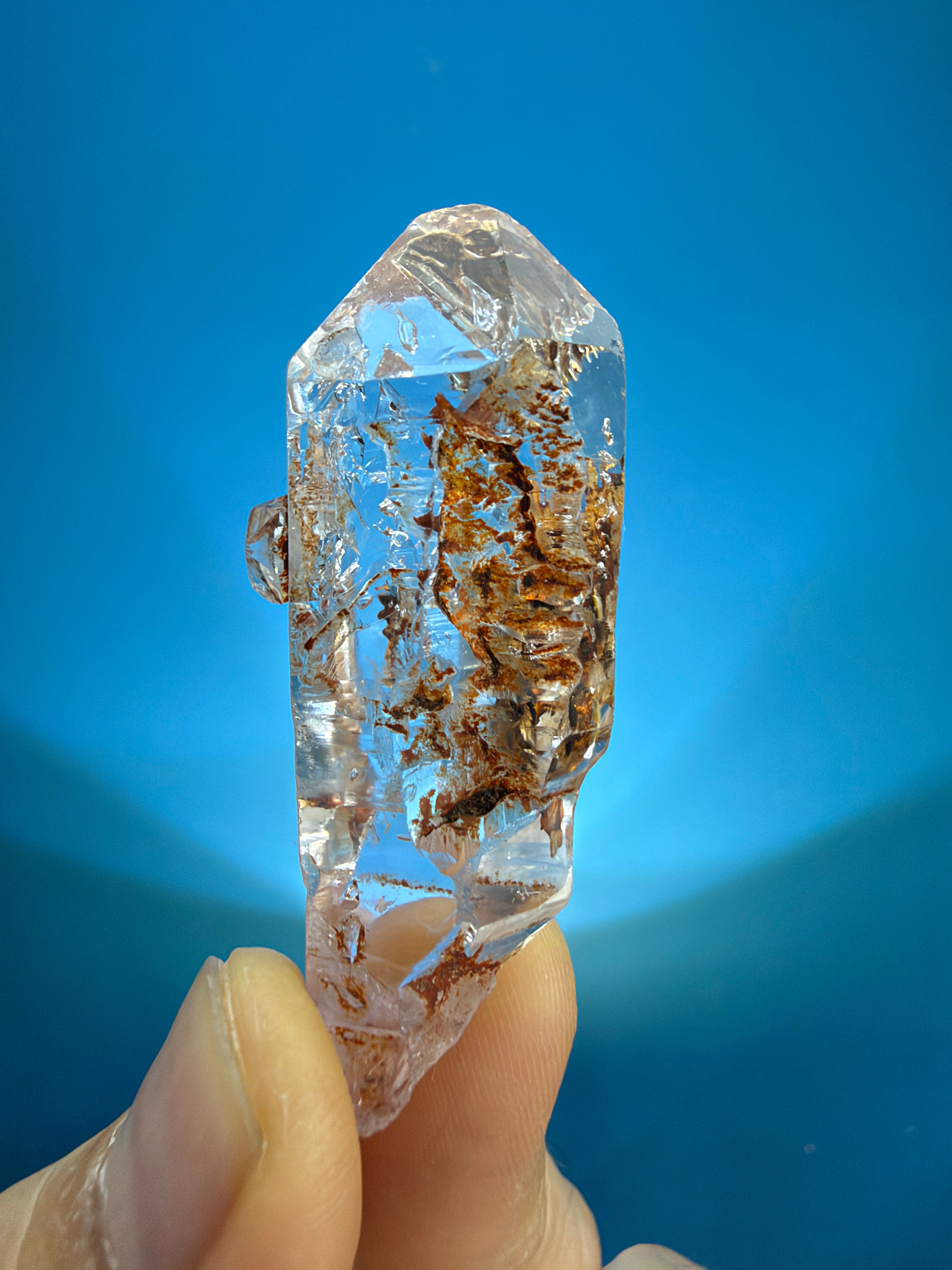Red Mud Elestial Quartz Scepter - 24.5g - IMG_6706.JPG